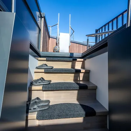 Penthouse With Rooftop Terrace & Balcony * Берген